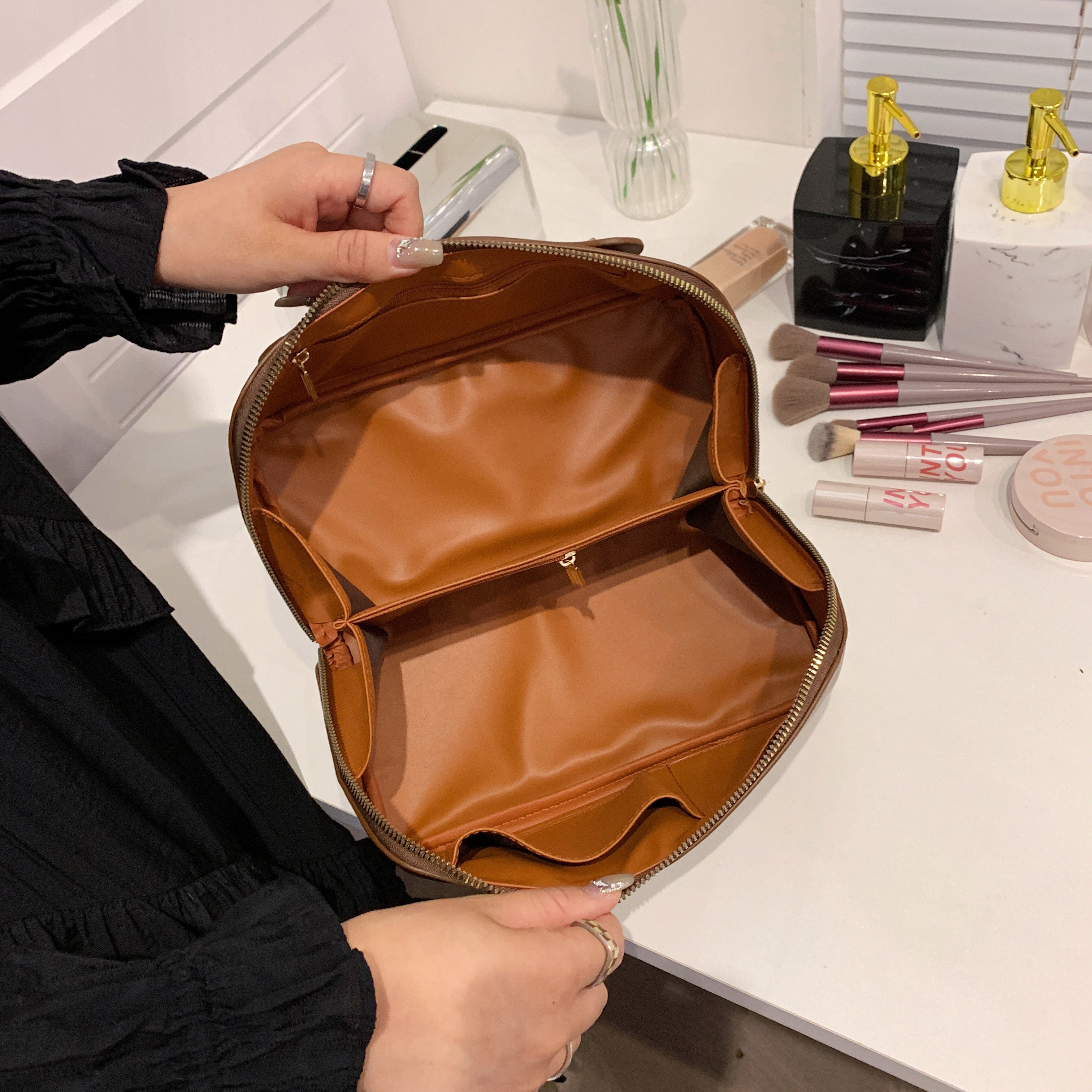 Tinah | Makeup Pouch